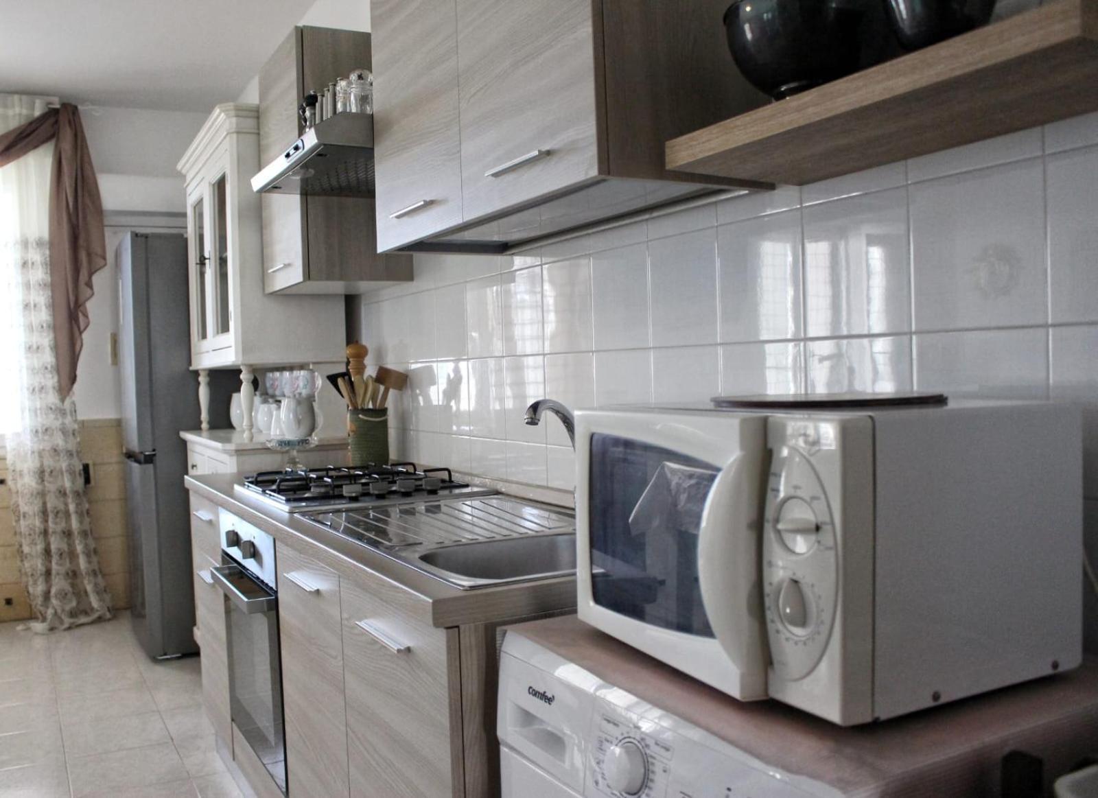 Fronte Mare Apartment Торе Сан Джовани Удженто Екстериор снимка