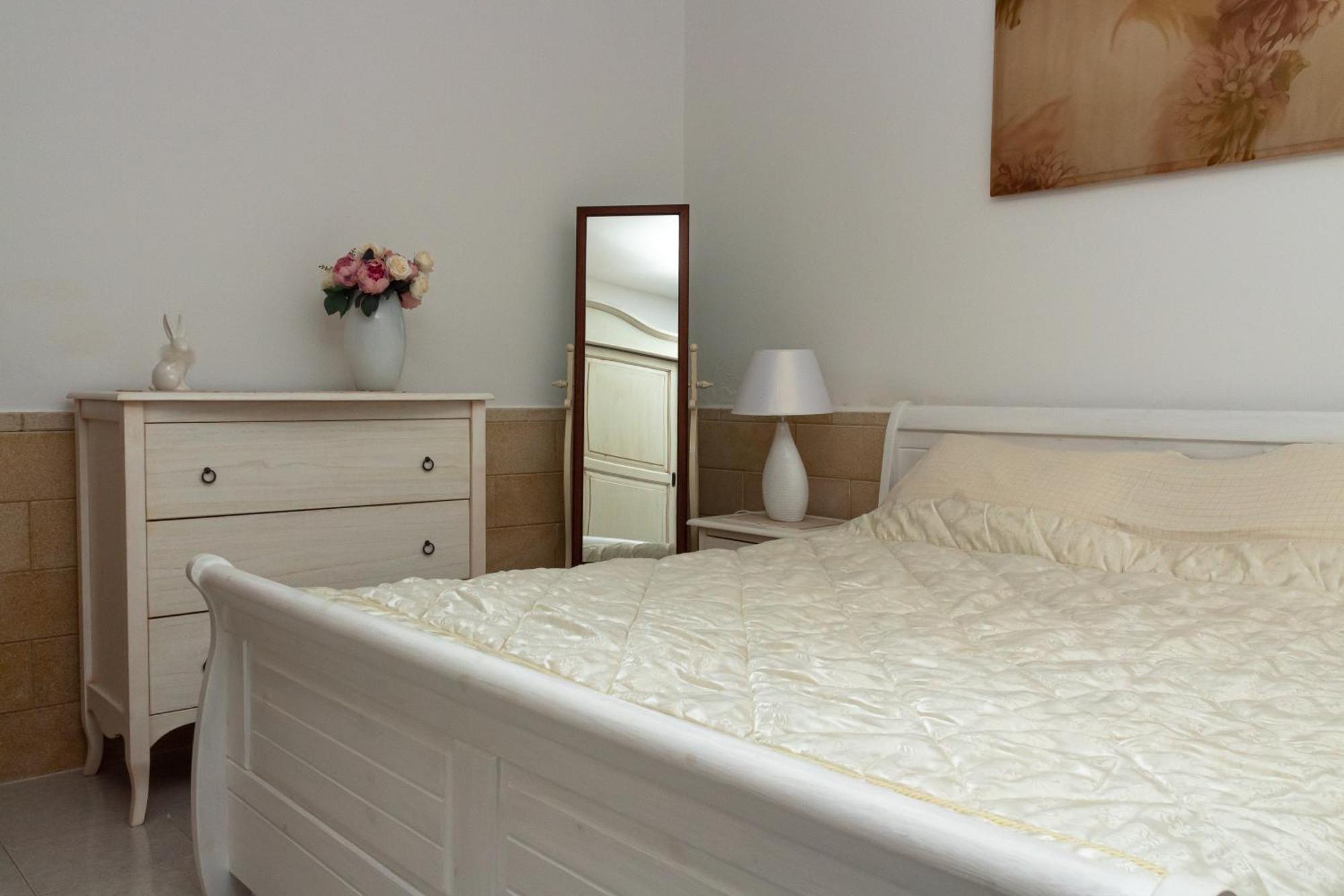 Fronte Mare Apartment Торе Сан Джовани Удженто Екстериор снимка