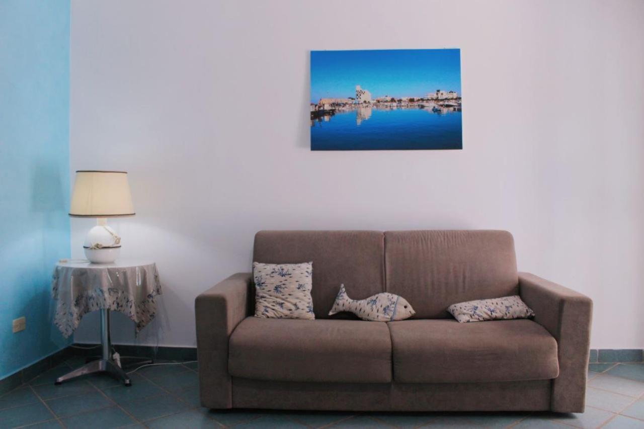 Fronte Mare Apartment Торе Сан Джовани Удженто Екстериор снимка