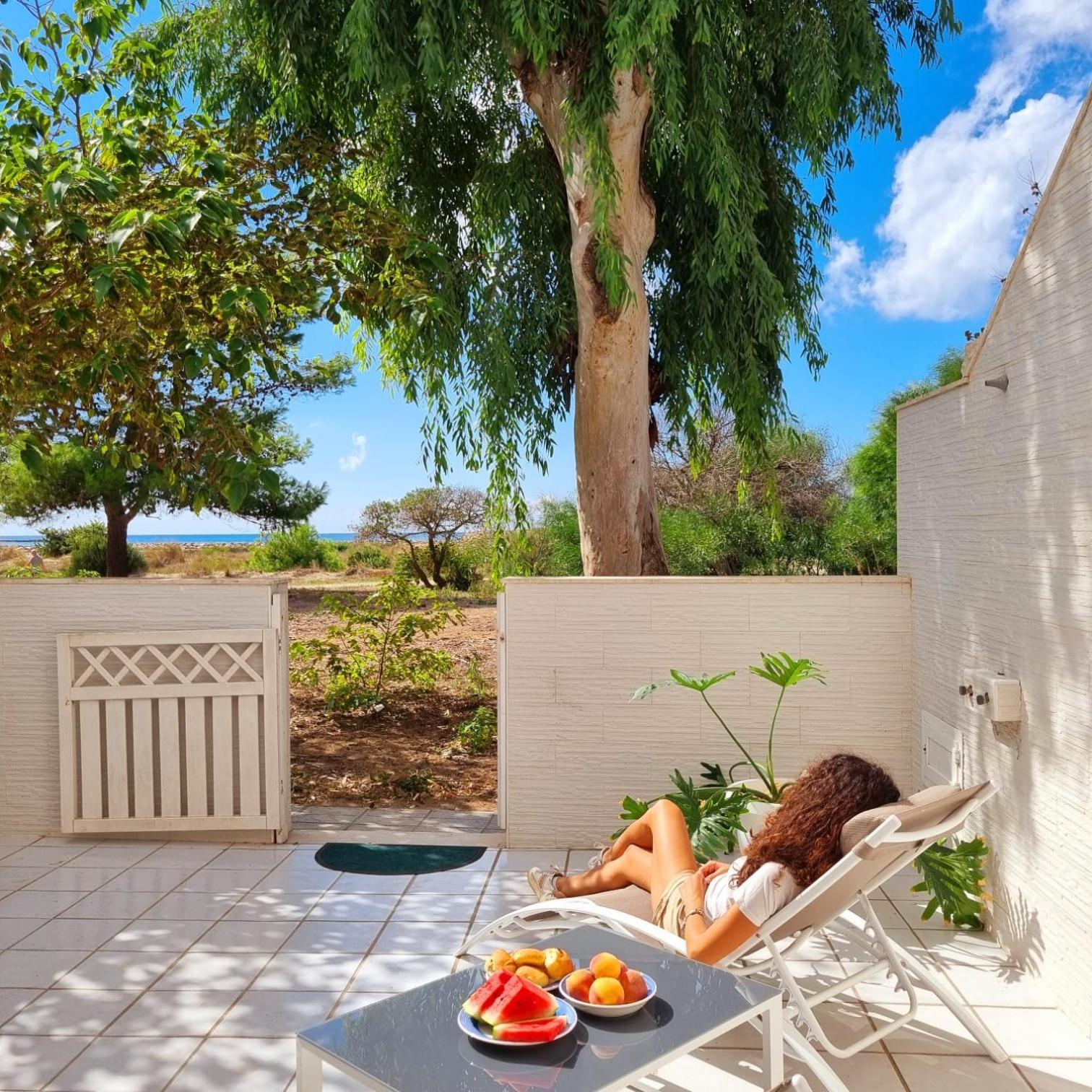 Fronte Mare Apartment Торе Сан Джовани Удженто Екстериор снимка